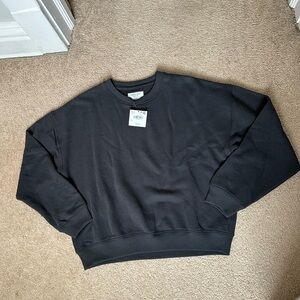 NWT AE Relaxed Crewneck Sweatshirt